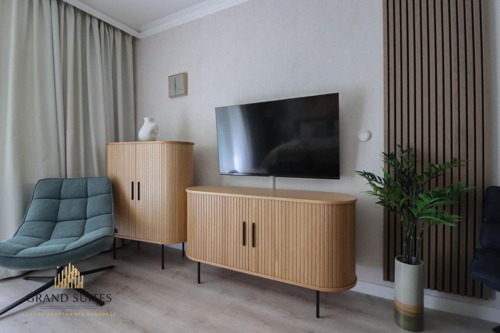 Grand Suites Promenade Budapeste Exterior foto